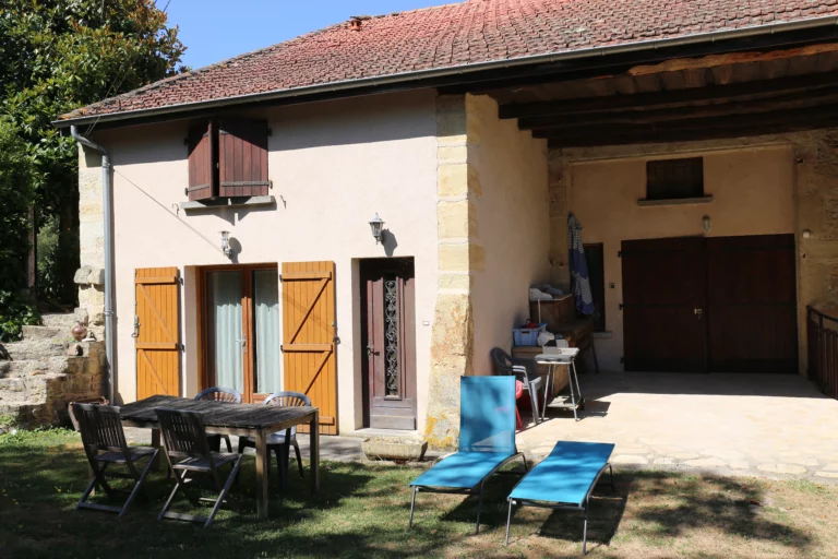 gîte montmorin